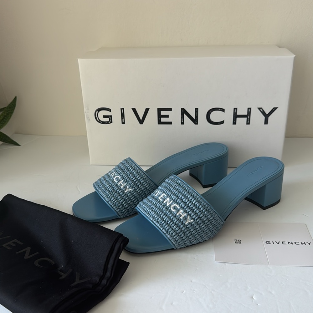 Givenchy 4G Embroidered Raffia Mule Sandal Denim Blue Sz. 9B/39 Italy - Picture 6 of 12